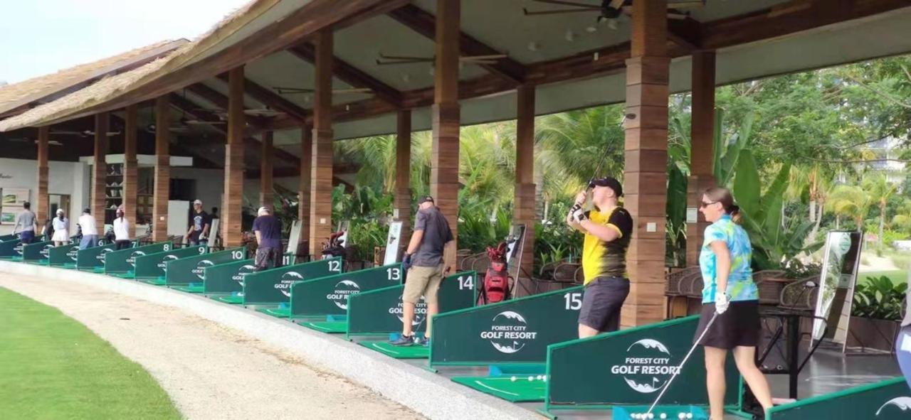 Forest City Golf Hotel Nusajaya  Zewnętrze zdjęcie